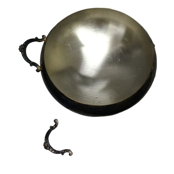 Round Silverplate Lidded Dish - 2 handles but one is off (but included) - Picture 3 of 5